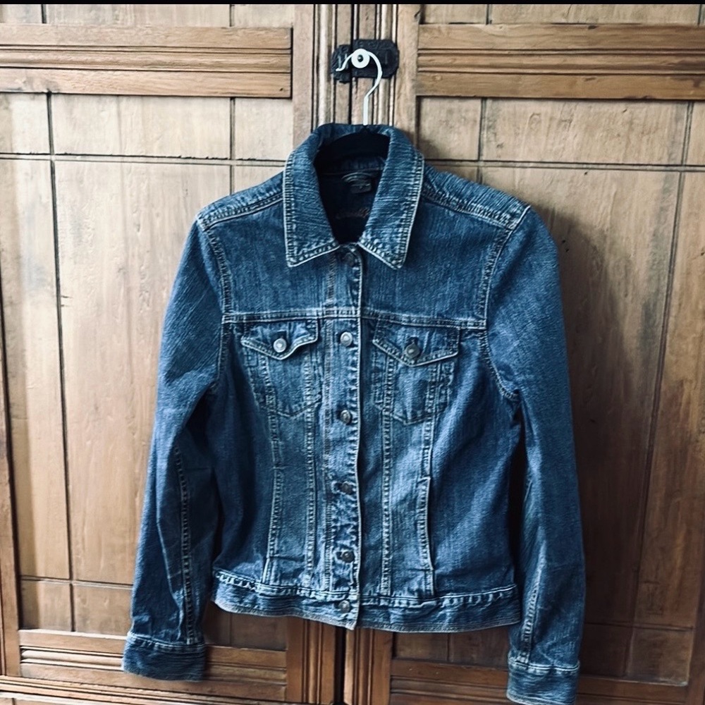 Eddie Bauer Y2K Specially Dyed Denim Trucker Jean Jacket Vintage Wash Size Small